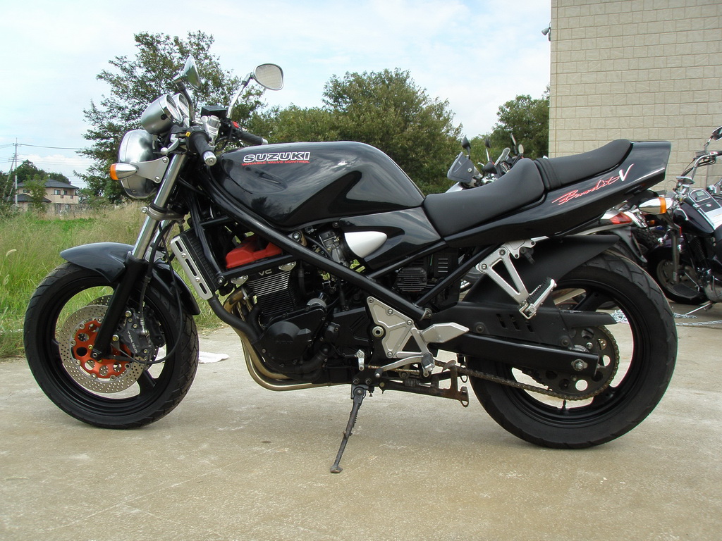 Купить мотоцикл Suzuki Bandit400V 1991 фото 10